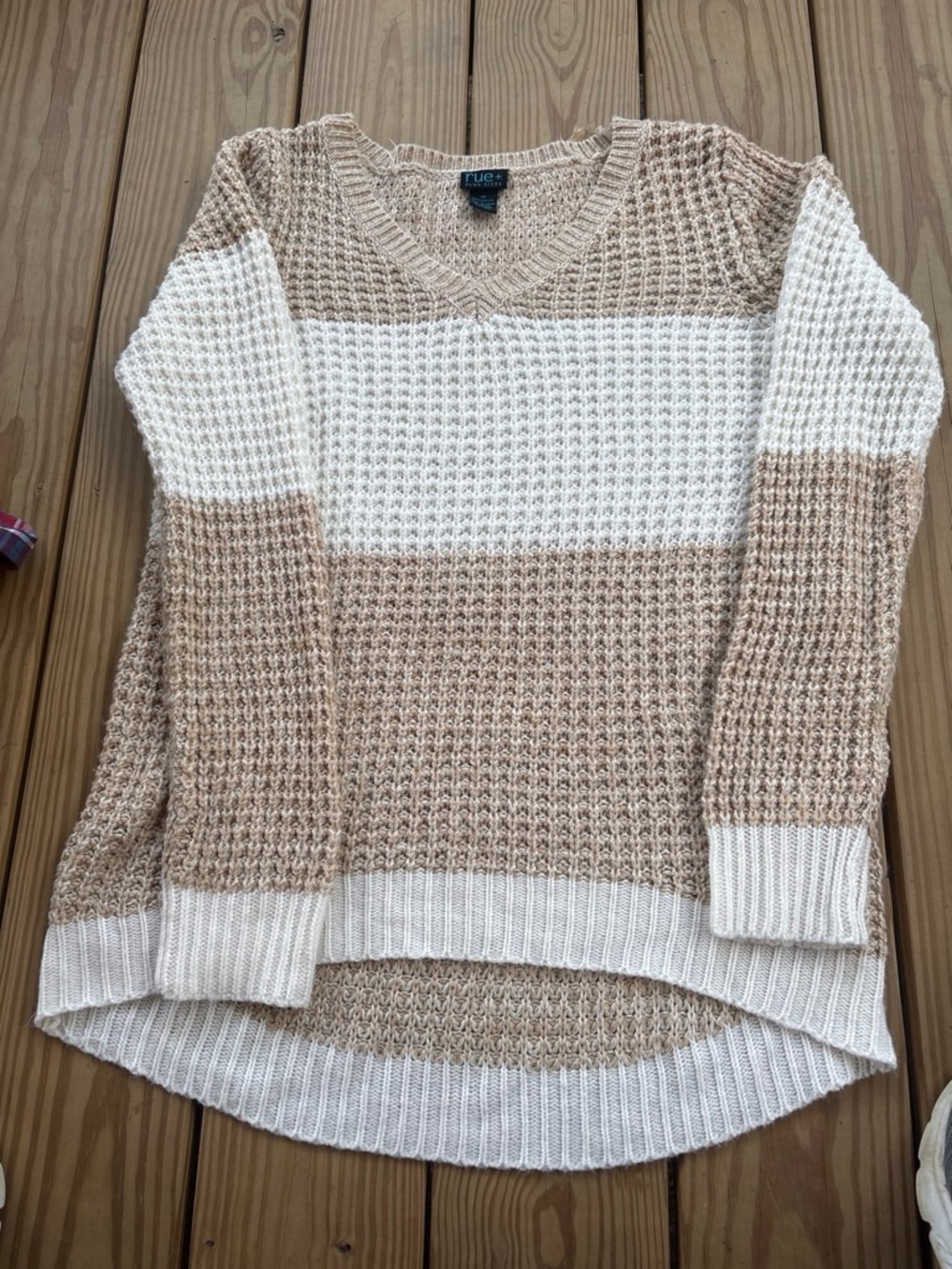 Rue21 Beige and Cream V-Neck Waffle Knit Sweater